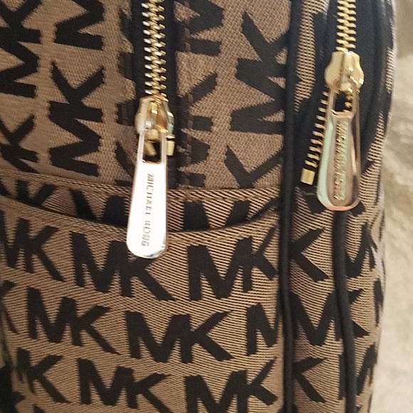 Michael Kors backpack - Picture 5 of 7